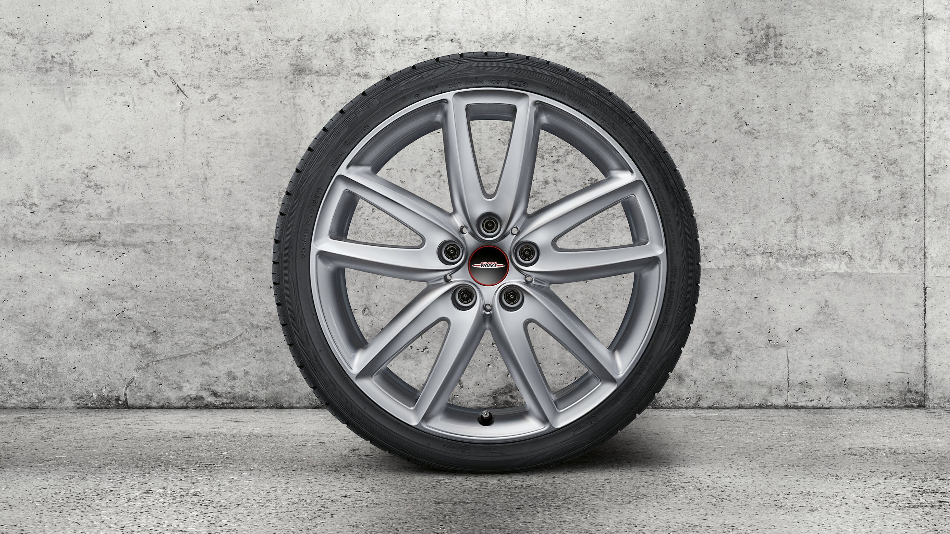 Cerchi MINI – JCW Grip Spoke 520 da 18" – argento lucido metallizzato